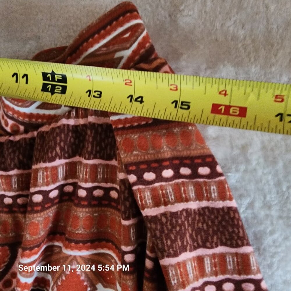 LuLaRoe Women's Madison Skirt Large Pull On Pleated Pockets Multicolor Geometric - Picture 3 of 9